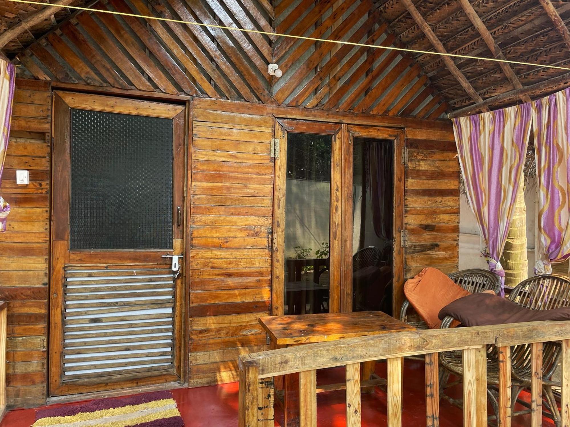 Ducknchill-Agonda Otel Dış mekan fotoğraf