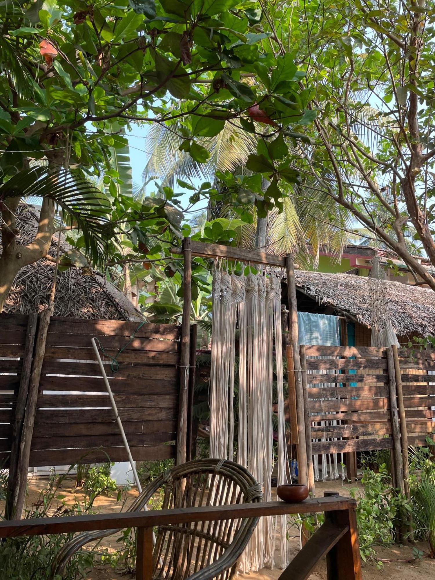 Ducknchill-Agonda Otel Dış mekan fotoğraf