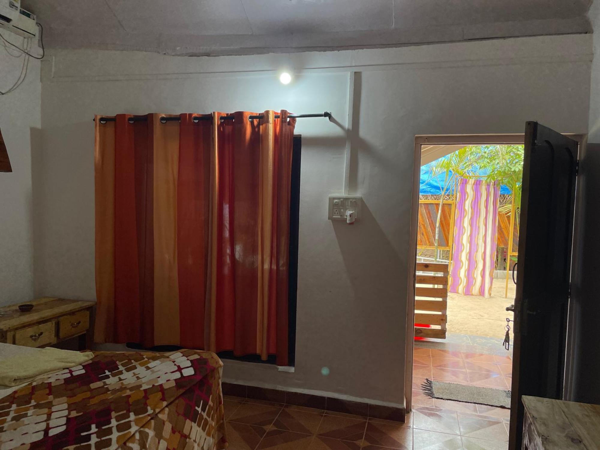 Ducknchill-Agonda Otel Dış mekan fotoğraf